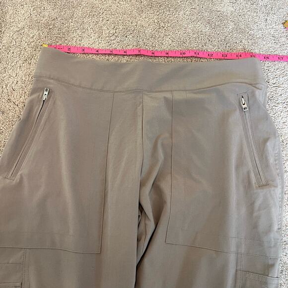 Athleta Women's Cargo‎ Tech Pant Light Grey Size 10 - Picture 7 of 9